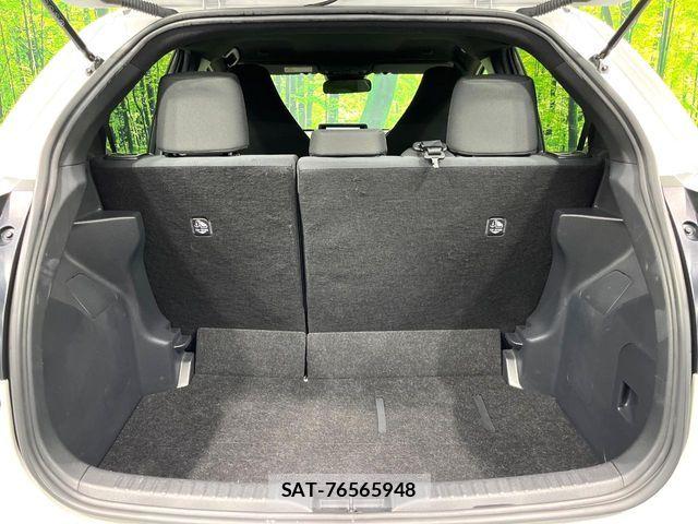 Toyota YARIS 2024-07 8884668-9