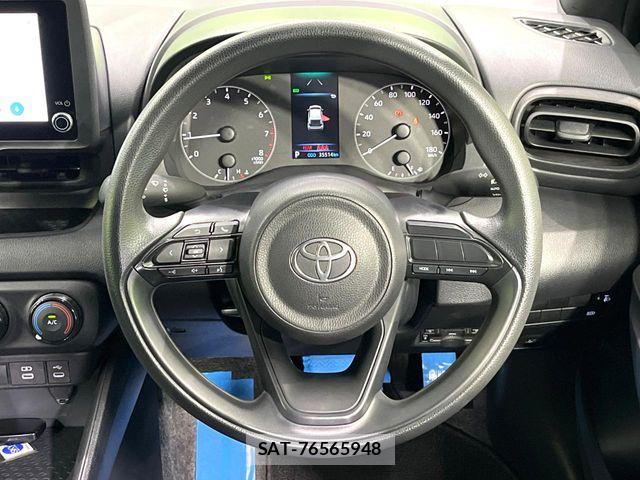 Toyota YARIS 2024-07 8884668-10