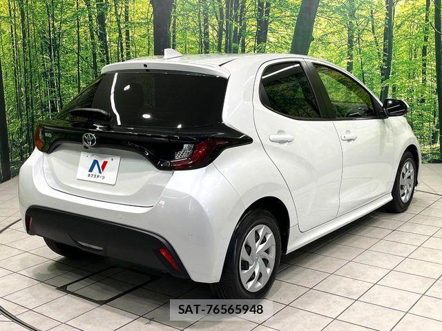 Toyota YARIS 2024-07 8884668-16