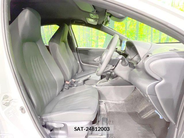 Toyota YARIS 2024-07 8884678-7