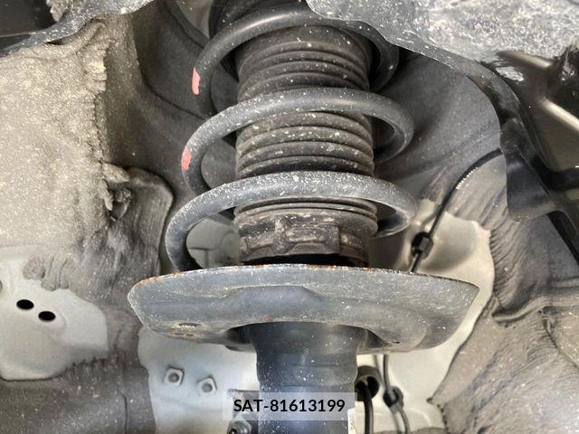 Toyota YARIS 2024-07 8884676-19