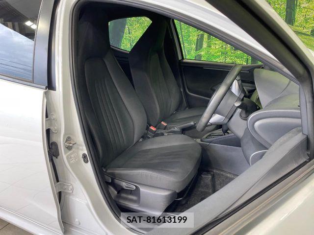 Toyota YARIS 2024-07 8884676-7
