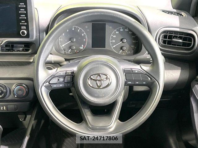 Toyota YARIS 2023-01 8884674-10