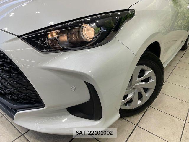 Toyota YARIS 2024-07 8884670-12