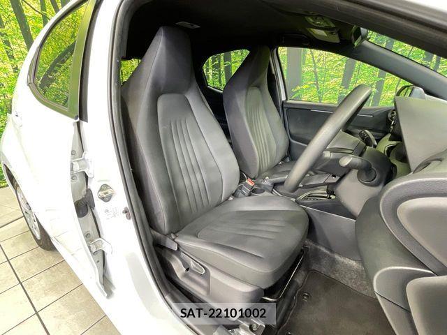 Toyota YARIS 2024-07 8884670-7
