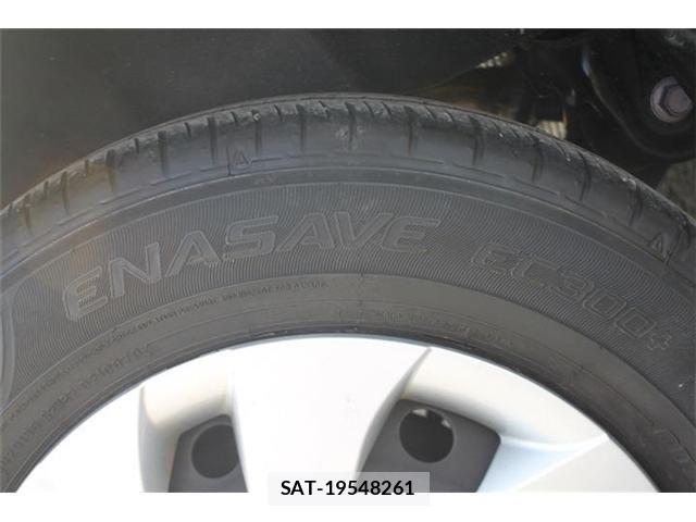 Toyota YARIS 2024-03 8884669-21