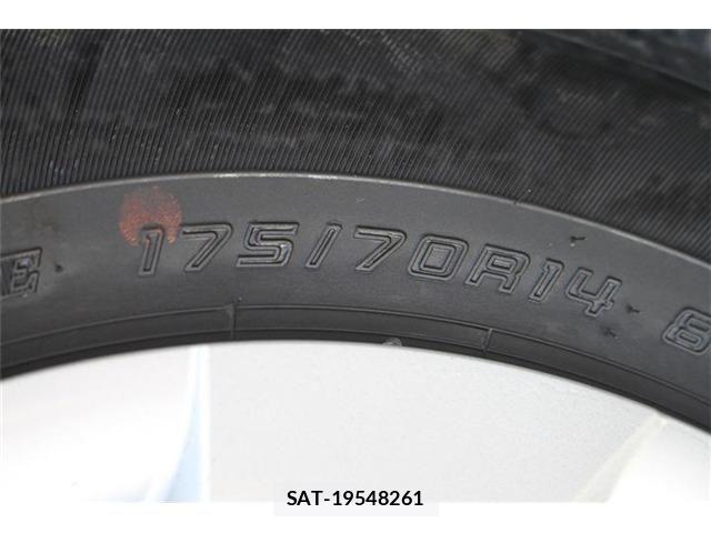 Toyota YARIS 2024-03 8884669-22