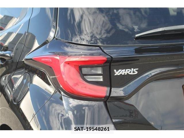 Toyota YARIS 2024-03 8884669-27