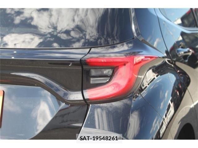 Toyota YARIS 2024-03 8884669-28