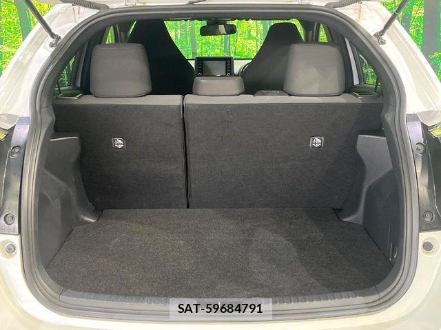 Toyota YARIS 2024-04 8884672-10