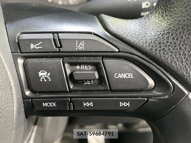 Toyota YARIS 2024-04 8884672-5