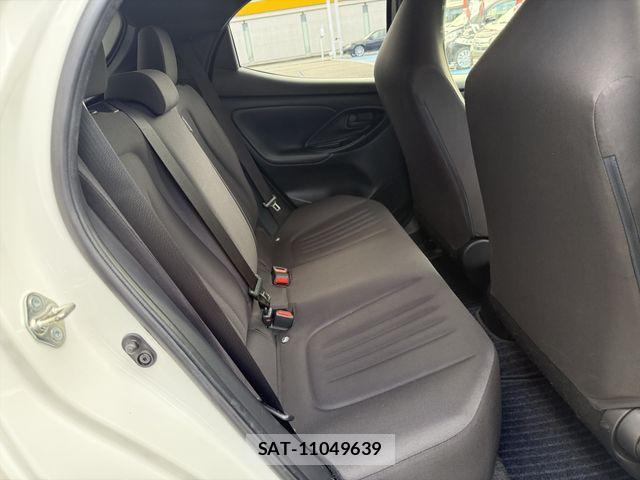 Toyota YARIS 2021-09 8884681-10