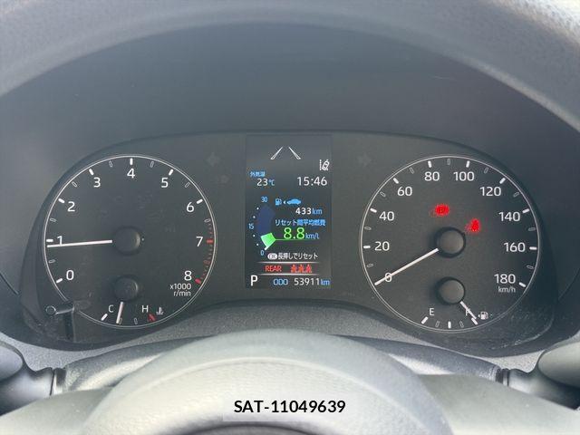 Toyota YARIS 2021-09 8884681-19
