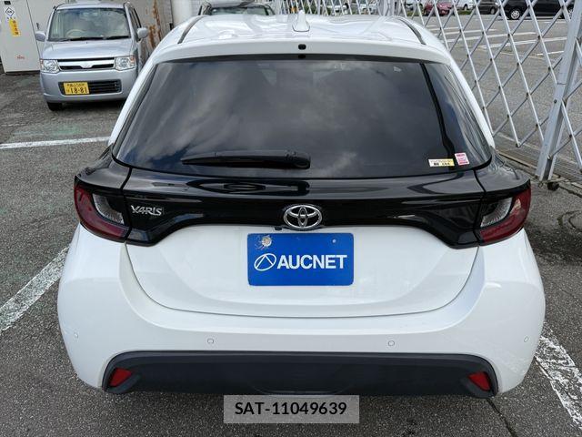 Toyota YARIS 2021-09 8884681-5