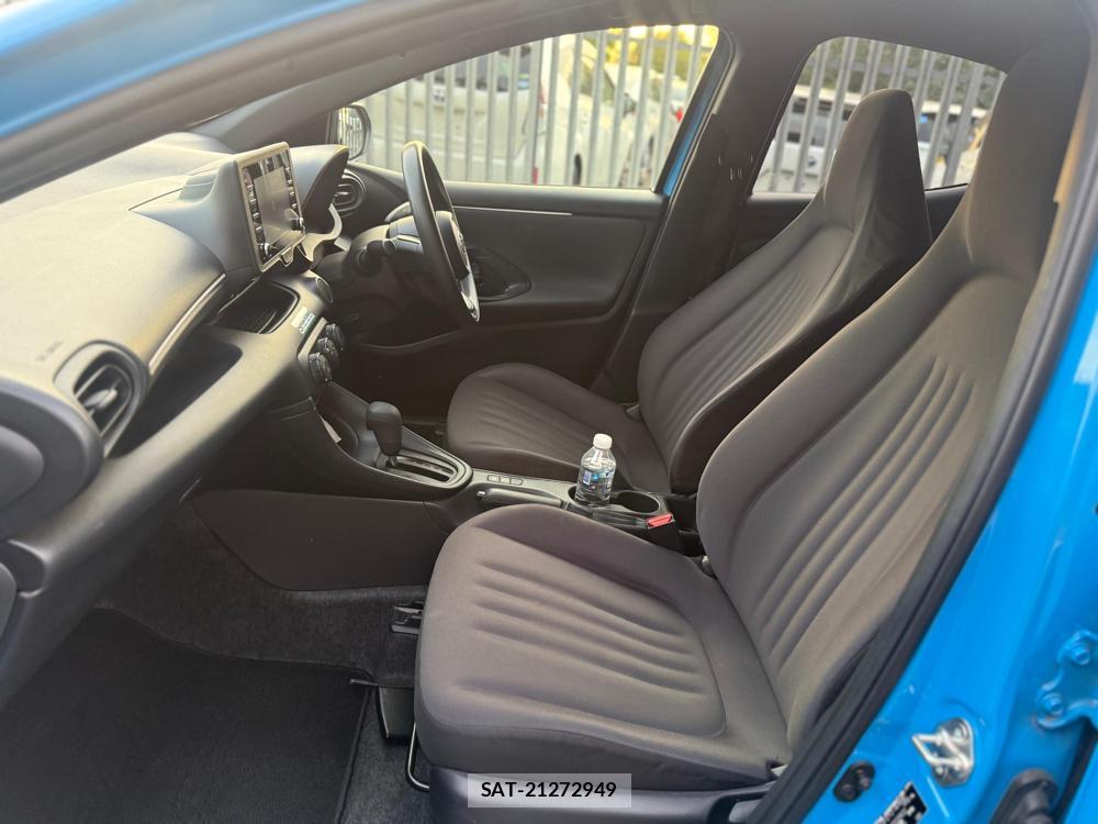 Toyota YARIS 2020-04 5055239-10