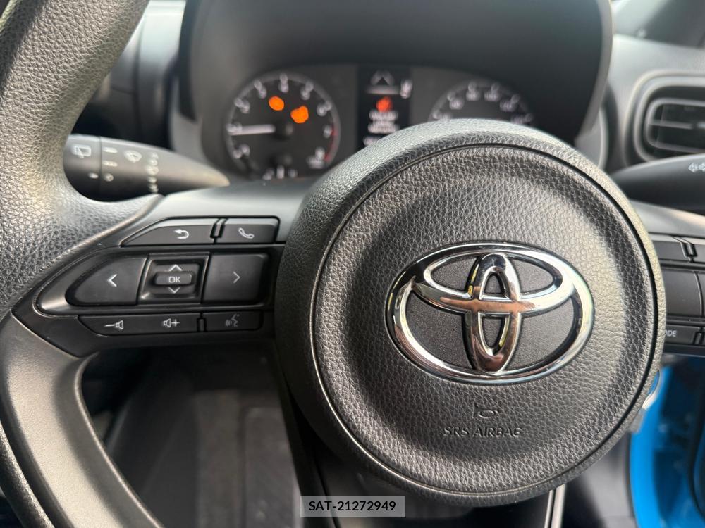 Toyota YARIS 2020-04 5055239-17
