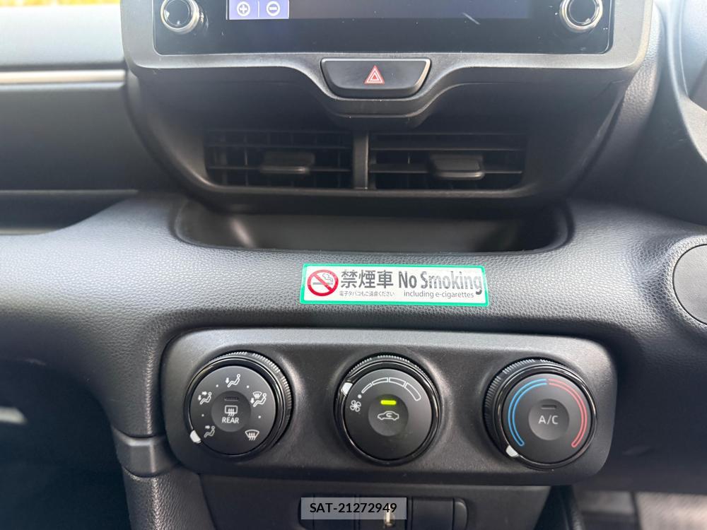 Toyota YARIS 2020-04 5055239-23