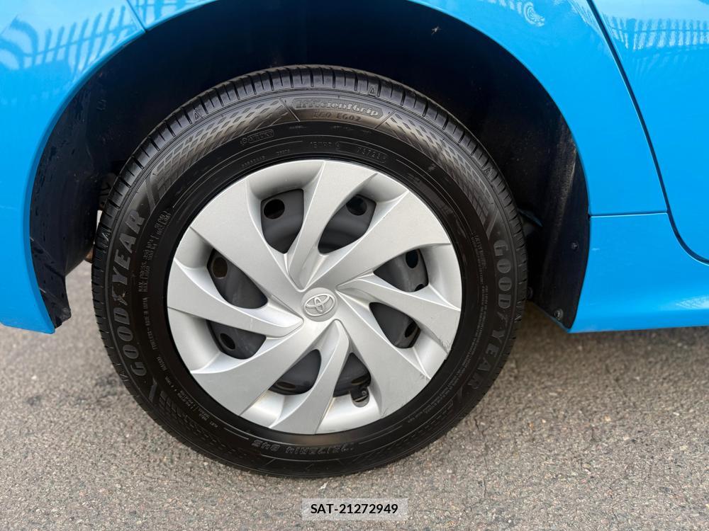 Toyota YARIS 2020-04 5055239-32