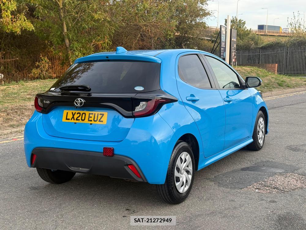 Toyota YARIS 2020-04 5055239-4