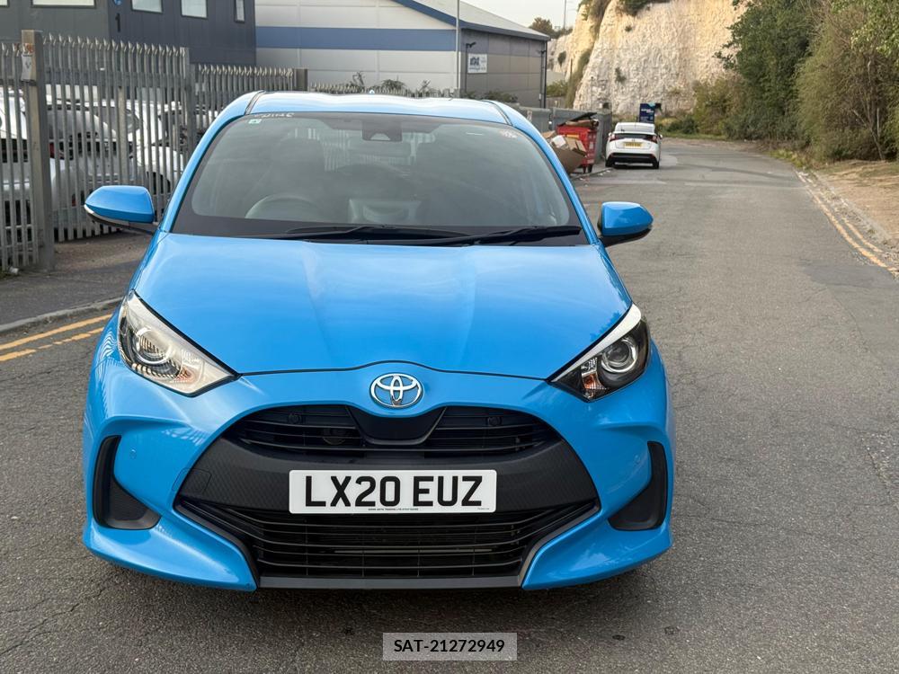 Toyota YARIS 2020-04 5055239-7