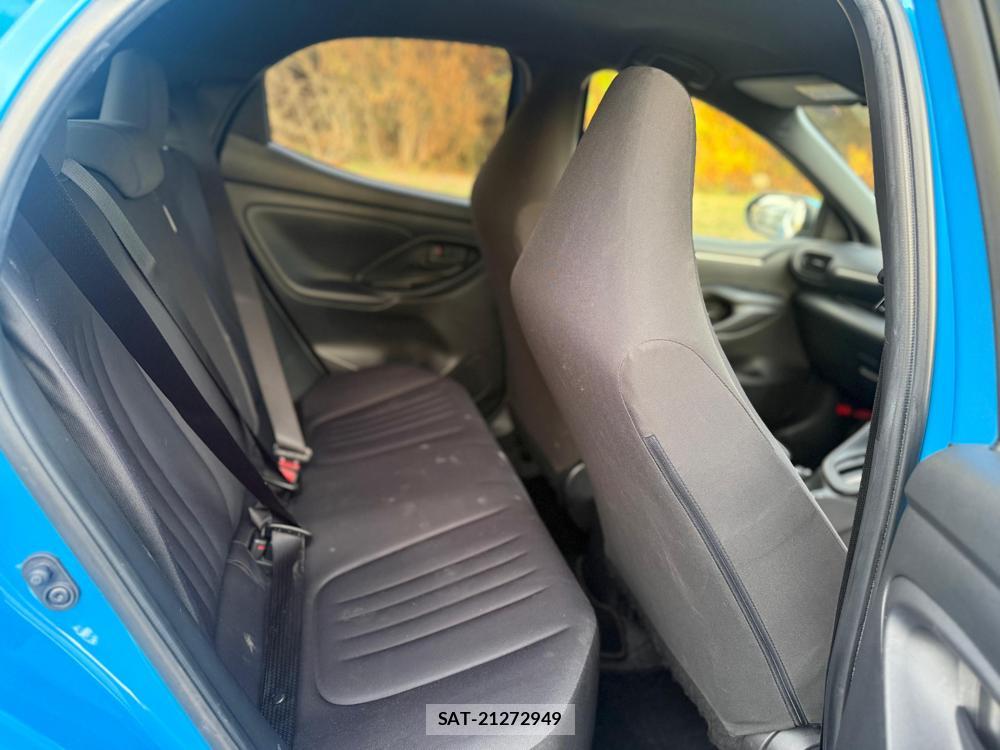 Toyota YARIS 2020-04 5055239-8