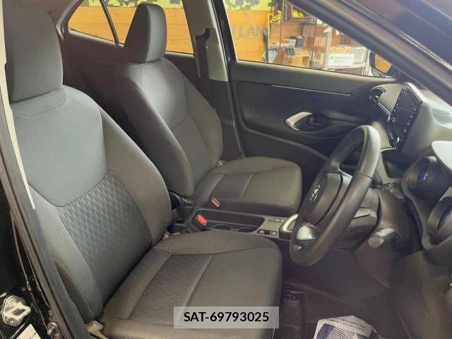 Toyota YARIS CROSS 2023-07 617448-9
