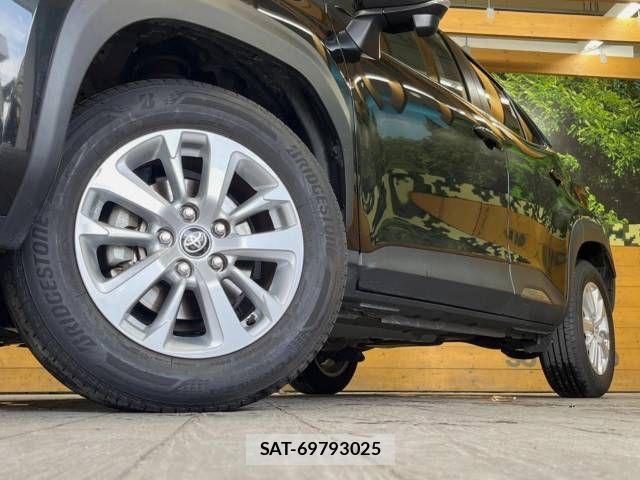 Toyota YARIS CROSS 2023-07 617448-14