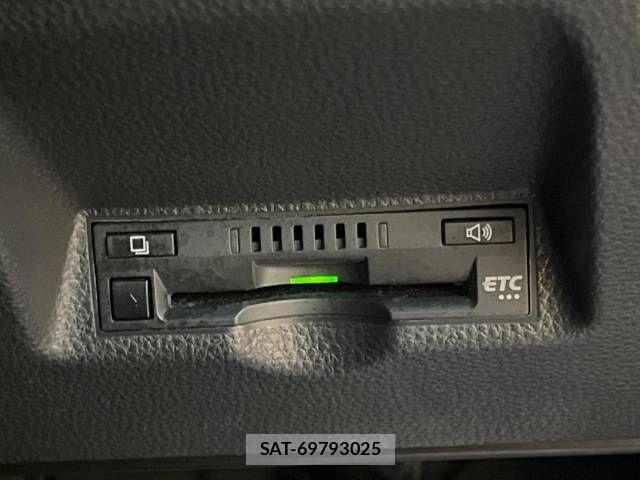 Toyota YARIS CROSS 2023-07 617448-5