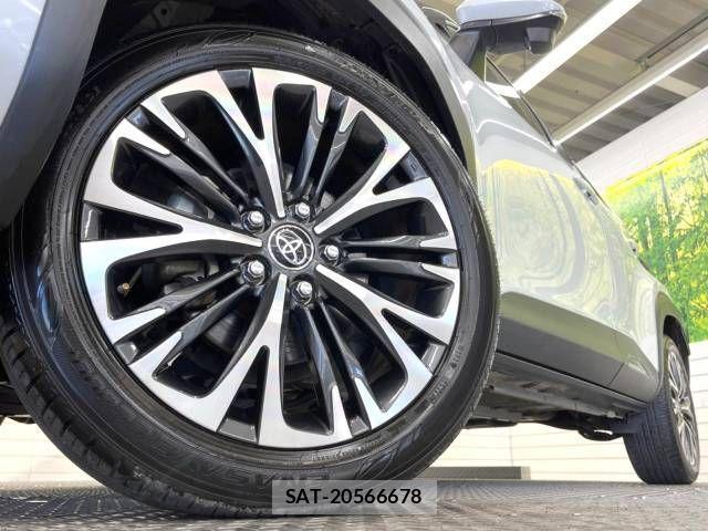 Toyota YARIS CROSS 2023-07 709126-13