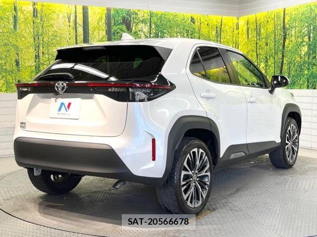 Toyota YARIS CROSS 2023-07 709126-17