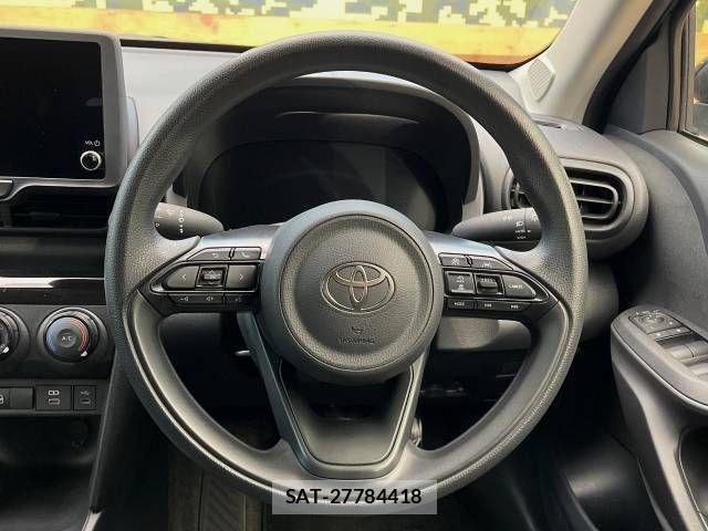 Toyota YARIS CROSS 2024-07 885937-10