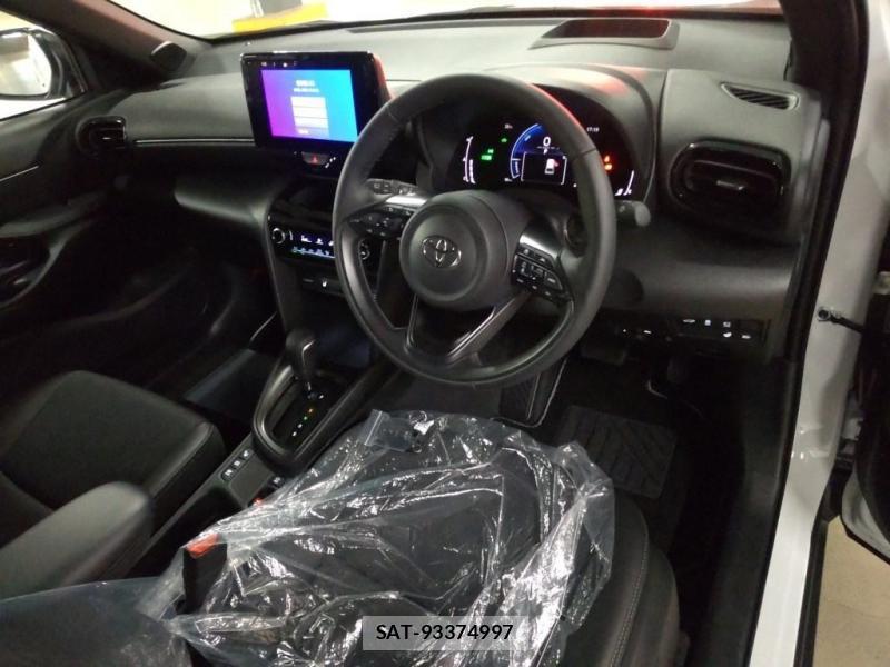 Toyota YARIS CROSS 2025 1247940-4