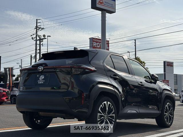Toyota YARIS CROSS 2024-06 1695685-6