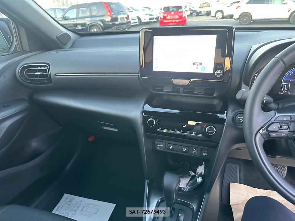 Toyota YARIS CROSS 2025 1669830-18