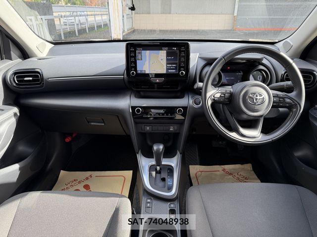 Toyota YARIS CROSS 2020-11 3017688-9