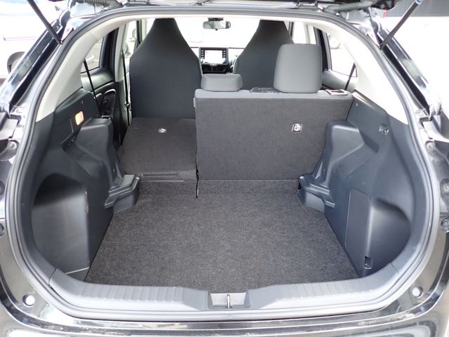 Toyota YARIS CROSS 2020-11 3689129-15