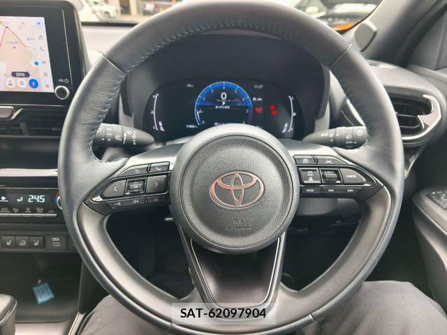 Toyota YARIS CROSS 2024-04 3936361-1