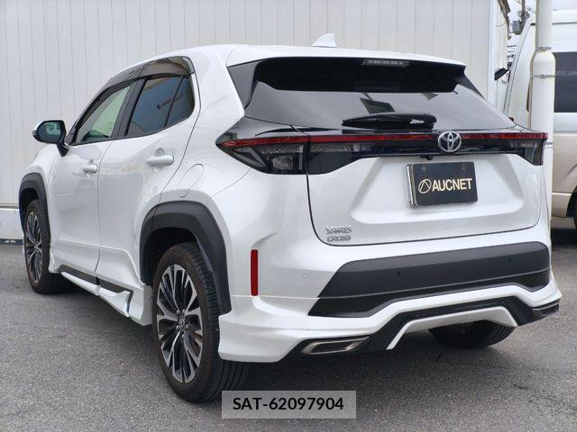 Toyota YARIS CROSS 2024-04 3936361-2