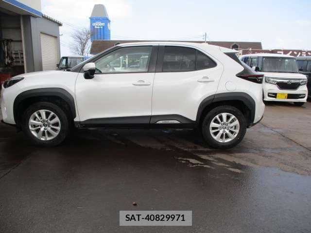 Toyota YARIS CROSS 2024-06 6221600-2