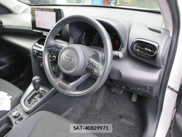 Toyota YARIS CROSS 2024-06 6221600-5