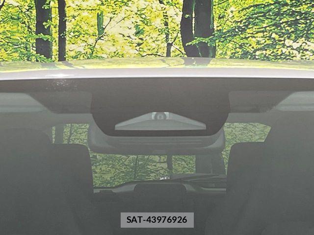 Toyota YARIS CROSS 2025-10 6266553-4