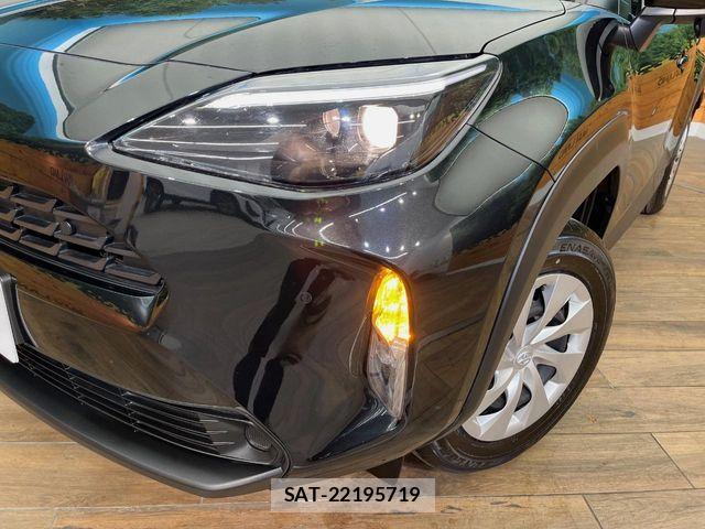 Toyota YARIS CROSS 2025-10 6528160-12