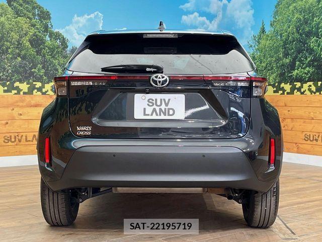 Toyota YARIS CROSS 2025-10 6528160-15