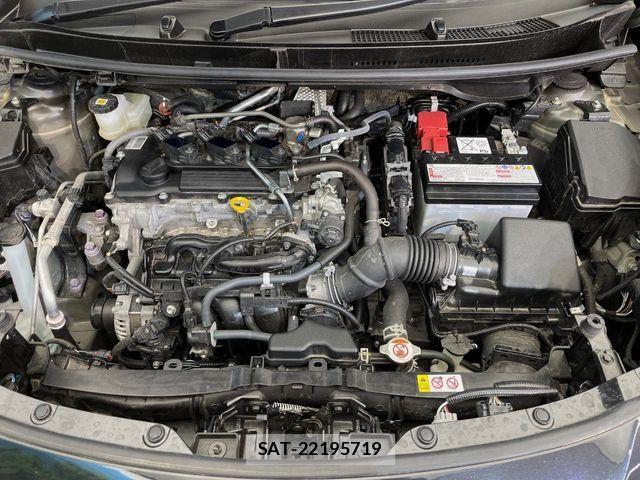 Toyota YARIS CROSS 2025-10 6528160-18