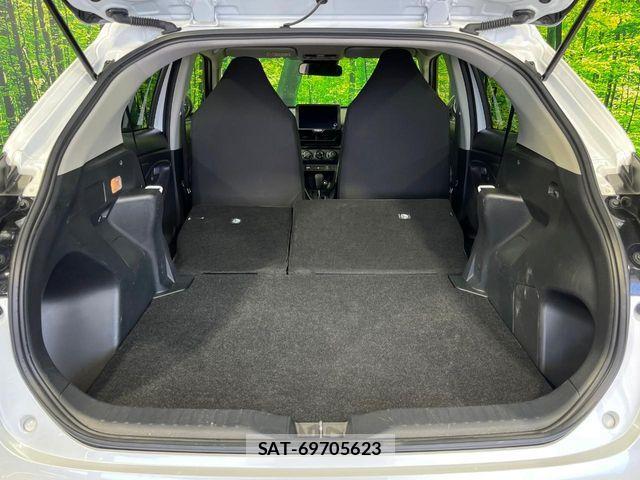 Toyota YARIS CROSS 2025-10 6615949-9