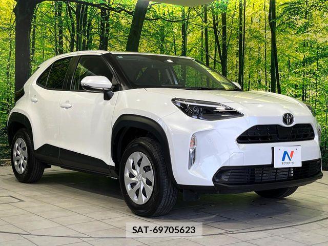 Toyota YARIS CROSS 2025-10 6615949-15