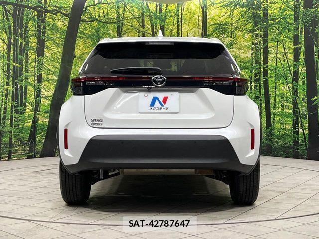 Toyota YARIS CROSS 2025-10 6642969-14
