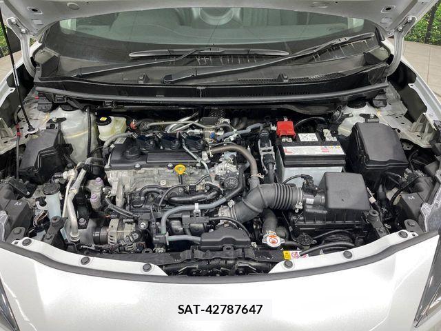 Toyota YARIS CROSS 2025-10 6642969-17
