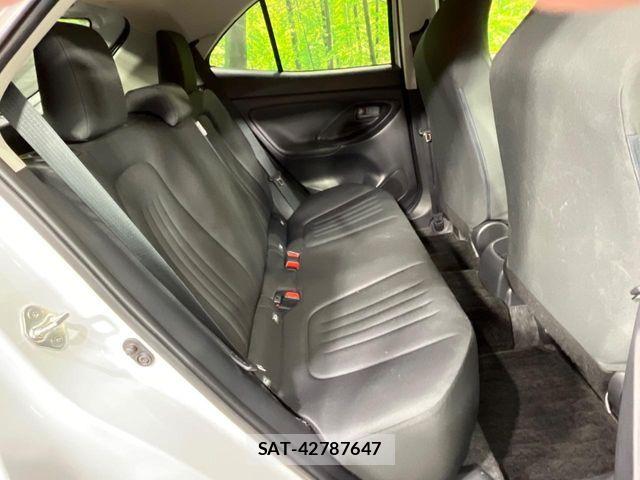 Toyota YARIS CROSS 2025-10 6642969-8