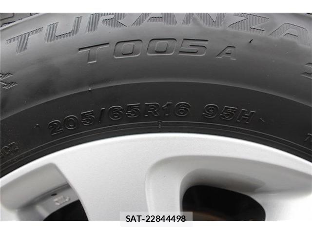 Toyota YARIS CROSS 2025-06 6674290-25